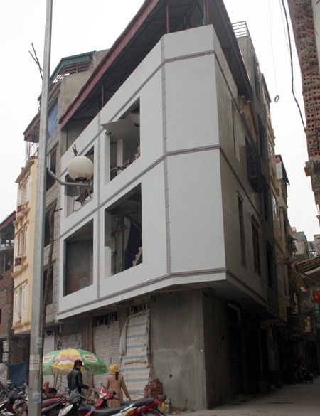 Nhà siêu mỏng vẫn “chọc thủng” quyết định của thành phố! - 2