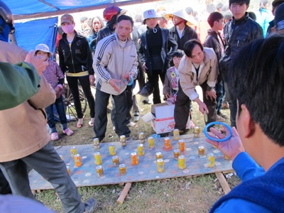 Đầu năm lắm “bác thằng bần” - 2