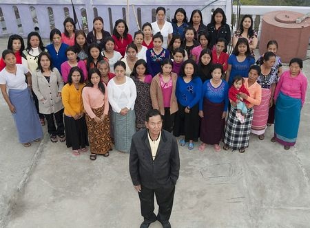 “Choáng” với chuyện người đàn ông có 39 vợ và 94 người con - 2 “Choáng” với chuyện người đàn ông có 39 vợ và 94 người con - 2