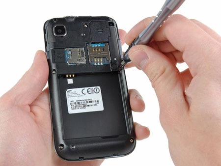 Bí mật “nội thất” của Samsung Galaxy S 4G - 7