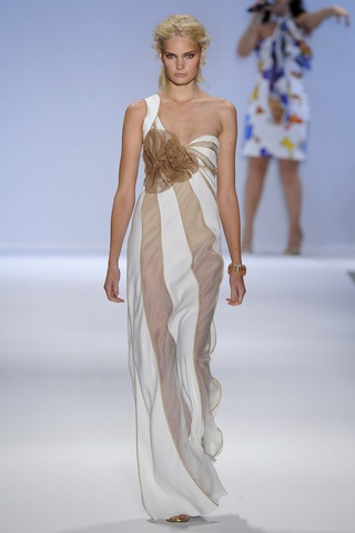 BST xuân hè 2011 của Carlos Miele - 5