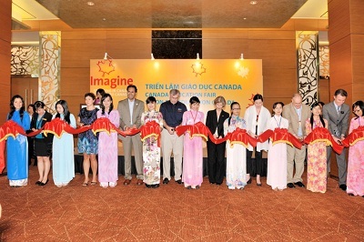 Triển Lãm Giáo Dục Canada 2011 - 1 Triển Lãm Giáo Dục Canada 2011 - 1