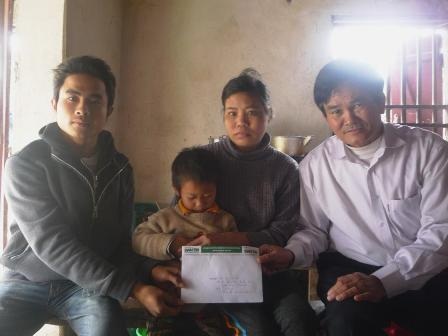 "Mẹ ơi, mẹ đừng chết..." - 1