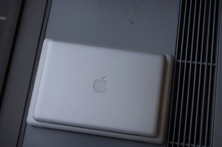 Đập hộp MacBook Pro dùng công nghệ Thunderbolt - 9