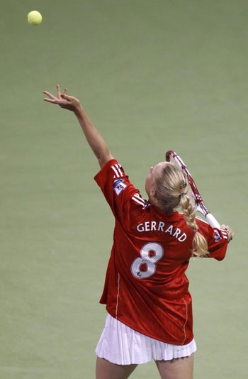 Tay vợt nữ số 1 thế giới hâm mộ Liverpool - 3