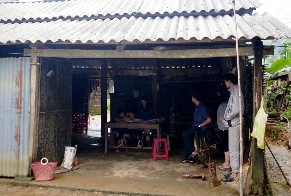 “Xin hãy cứu lấy đôi mắt con tôi” - 3