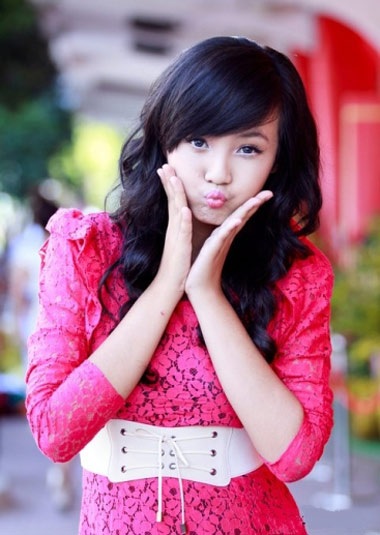 “Cô dâu tuổi teen” Bảo Trân khoe mẹ rất xì-tin - 2 “Cô dâu tuổi teen” Bảo Trân khoe mẹ rất xì-tin - 2