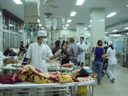 “Đêm trắng” cùng bác sĩ khoa cấp cứu - 3