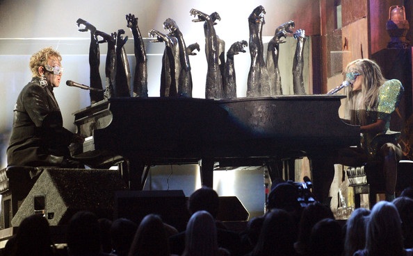 Lady Gaga làm mẹ đỡ đầu của con Elton John - 1 Lady Gaga làm mẹ đỡ đầu của con Elton John - 1