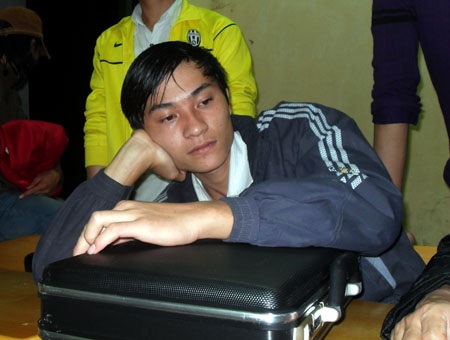 Những lao động Việt đầu tiên trở về từ Libya - 5