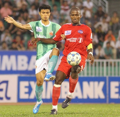 B.Bình Dương tiếp tục gục ngã - 2