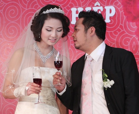 Cô dâu Trần Thị Quỳnh xinh đẹp trong ngày cưới - 7 Cô dâu Trần Thị Quỳnh xinh đẹp trong ngày cưới - 7