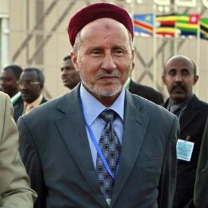 Thủ tướng Tunisia từ chức, phe chống đối Libya lập chính phủ chuyển tiếp - 2 Thủ tướng Tunisia từ chức, phe chống đối Libya lập chính phủ chuyển tiếp - 2