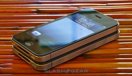 Consumer Reports tiếp tục “quay lưng” với Verizon iPhone 4 - 1 Consumer Reports tiếp tục “quay lưng” với Verizon iPhone 4 - 1