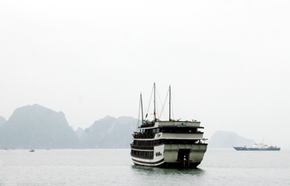 Dồn sức ủng hộ Vịnh Hạ Long “đắc cử” kỳ quan thế giới mới - 2 Dồn sức ủng hộ Vịnh Hạ Long “đắc cử” kỳ quan thế giới mới - 2