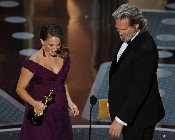 Chiến thắng không bất ngờ của Colin Firth và Natalie Portman tại Oscar 2011 - 7 Chiến thắng không bất ngờ của Colin Firth và Natalie Portman tại Oscar 2011 - 7
