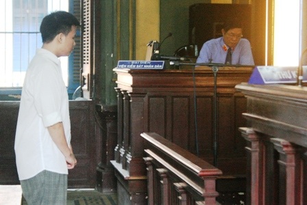Học sinh “gài bẫy” tài xế xe ôm để cướp tài sản - 1 Học sinh “gài bẫy” tài xế xe ôm để cướp tài sản - 1
