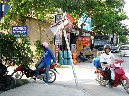 Những tấm biển chỉ dẫn kiểu “đánh đố” - 3