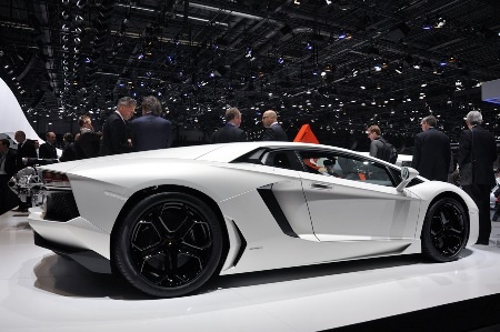 Cận cảnh siêu xe Lamborghini Aventador LP700-4 - 31 Cận cảnh siêu xe Lamborghini Aventador LP700-4 - 31