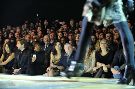 Dương Tử Quỳnh tình tứ bên “bồ già” tại show thời trang - 1 Dương Tử Quỳnh tình tứ bên “bồ già” tại show thời trang - 1