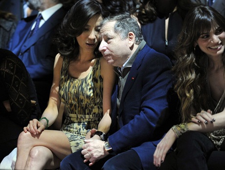 Dương Tử Quỳnh tình tứ bên “bồ già” tại show thời trang - 7 Dương Tử Quỳnh tình tứ bên “bồ già” tại show thời trang - 7