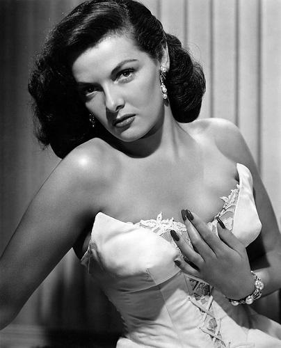 “Biểu tượng gợi cảm” Jane Russell qua đời - 2 “Biểu tượng gợi cảm” Jane Russell qua đời - 2