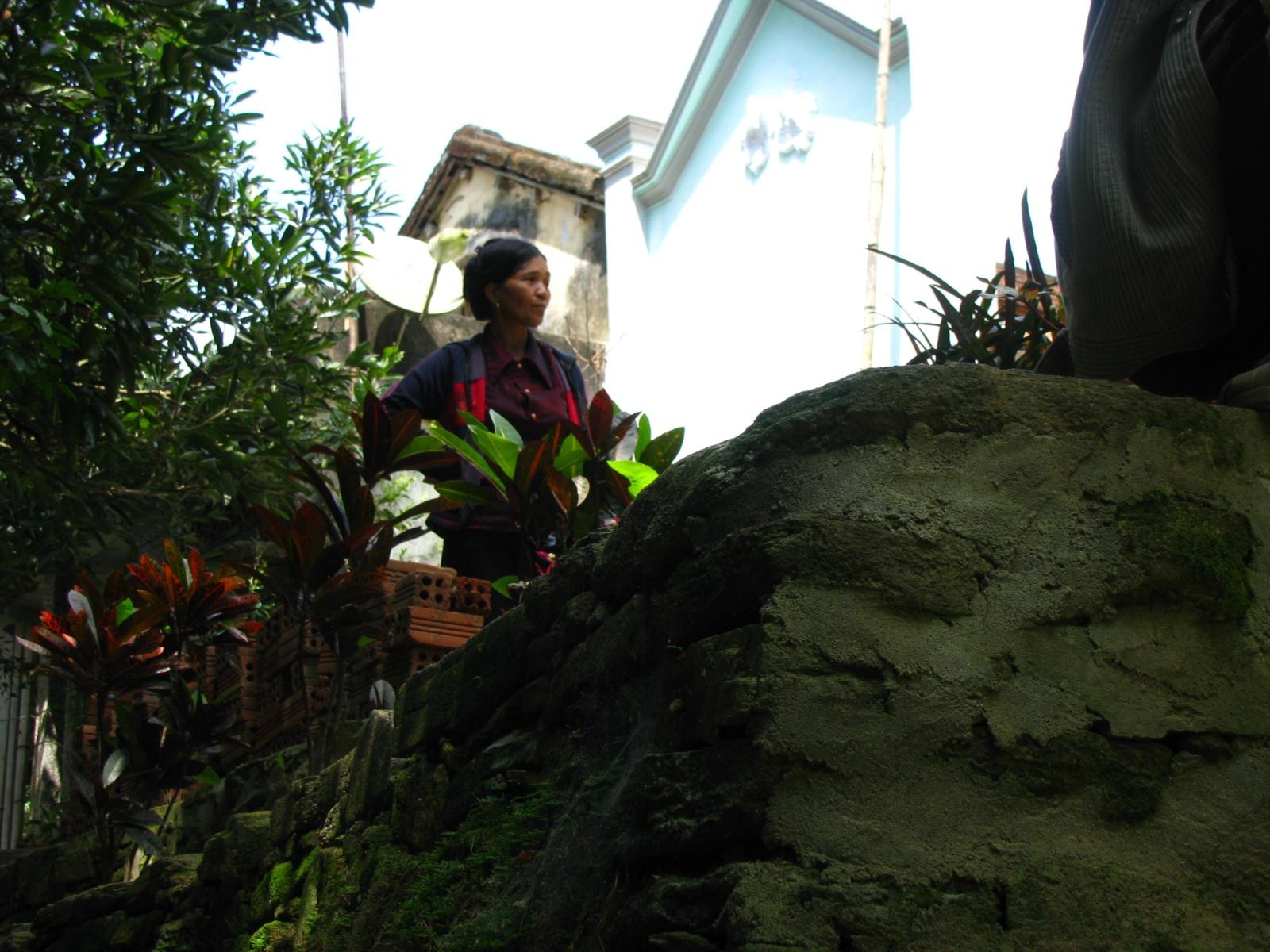 Đẹp mê hồn ngõ đá vào làng cổ Lộc Yên - 13