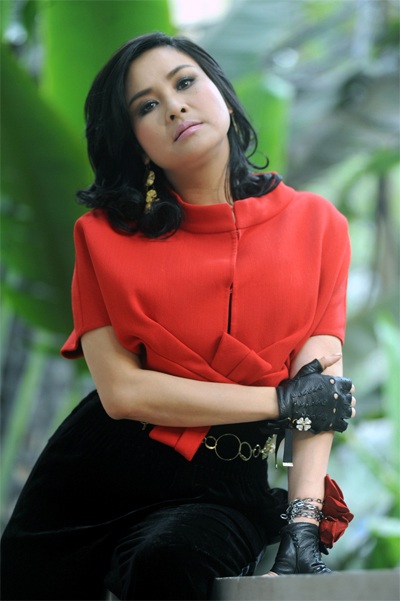 Uyên Linh được đề cử giải Cống hiến 2010 - 1 Uyên Linh được đề cử giải Cống hiến 2010 - 1