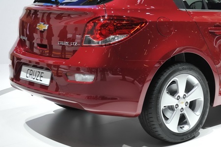 Ngắm Cruze Hatchback tại Geneva 2011  - 7