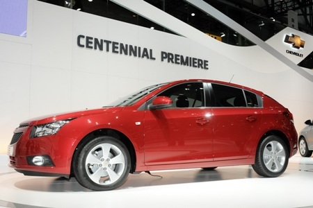 Ngắm Cruze Hatchback tại Geneva 2011  - 9