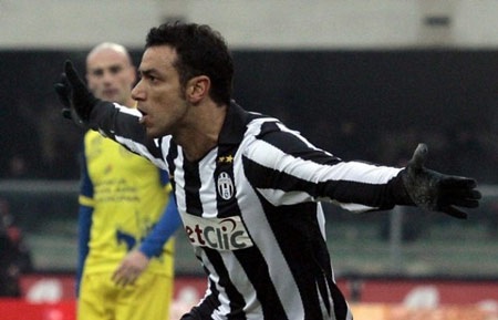 Hé lộ danh sách “đen” những cầu thủ phải rời Juventus - 2 Hé lộ danh sách “đen” những cầu thủ phải rời Juventus - 2