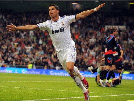 Barcelona và Real Madrid cùng tiến bước? - 2