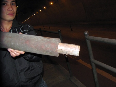 Hầm đường bộ Đèo Ngang: Cột phân luồng “nhồi”... lõi gỗ - 5