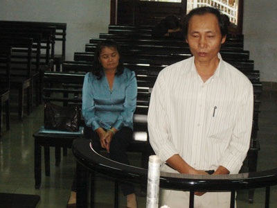 Nguyên Phó phòng Địa chính TP Nha Trang hầu tòa - 1 Nguyên Phó phòng Địa chính TP Nha Trang hầu tòa - 1