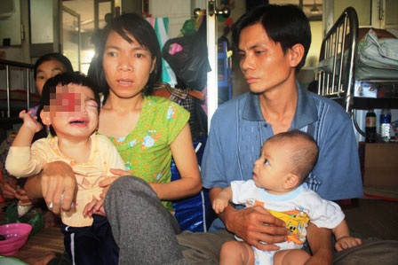 Hai sinh mạng trẻ thơ leo lắt như ngọn đèn trước “bão” - 1 Hai sinh mạng trẻ thơ leo lắt như ngọn đèn trước “bão” - 1