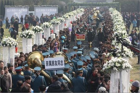 “Choáng” với đám tang xa hoa bậc nhất Trung Quốc - 12