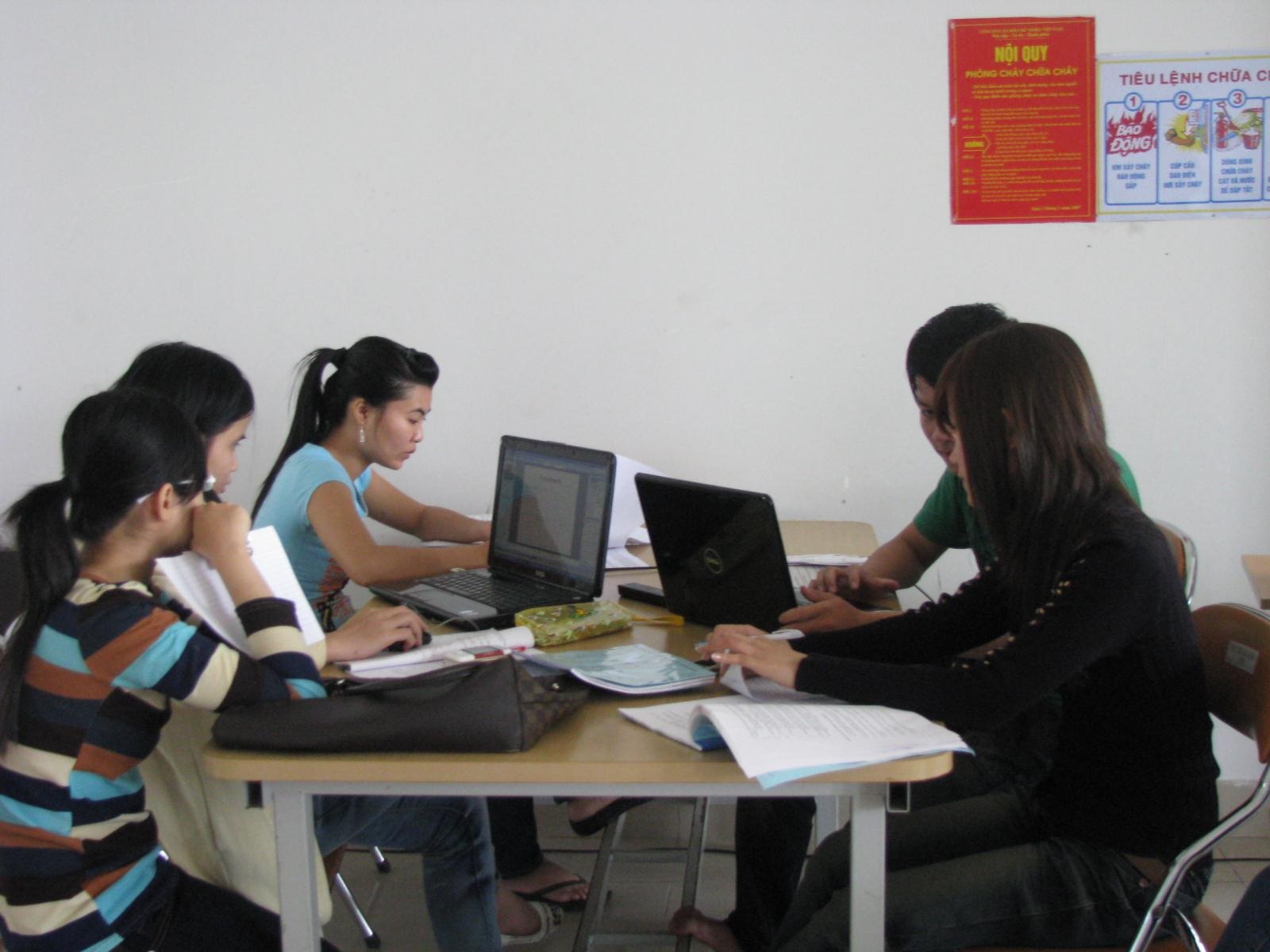 Dạy tiếng Anh bậc tiểu học không theo phong trào - 1