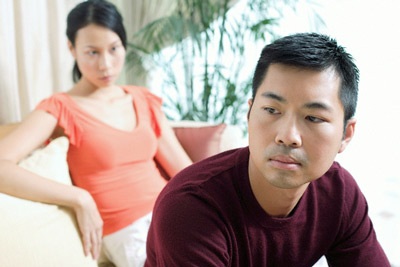 Hỏng bét vì vợ “già mồm” - 1