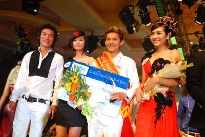 Chung kết cuộc thi bình chọn nhà tạo mẫu tóc “Tài năng trẻ lần 5” năm 2011 - 3