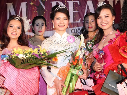 Người đẹp MB khoe sắc - 8