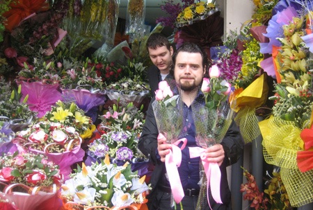 Quà thiết thực, hàng khuyến mãi được chú ý ngày 8/3 - 1