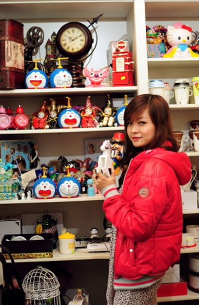 Theo chân giới trẻ Hà thành chọn quà 8/3 - 2