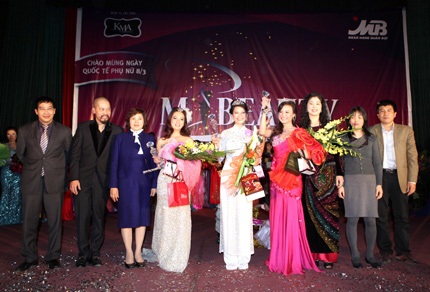 Người đẹp MB khoe sắc - 7