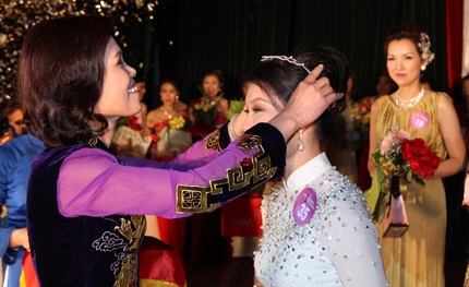 Người đẹp MB khoe sắc - 4