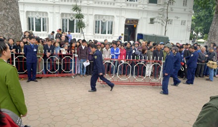 Đếm... kịch tính cuộc lai dắt cụ Rùa - 15