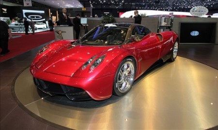 Những chiếc xe gợi cảm nhất Geneva 2011 - 7