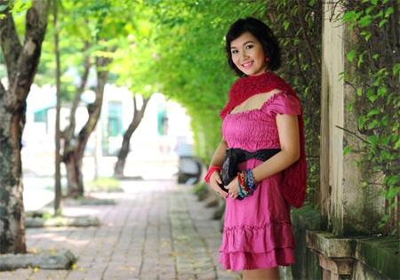 Ca sĩ Hoàng Dung rạng ngời trong nắng xuân - 8 Ca sĩ Hoàng Dung rạng ngời trong nắng xuân - 8
