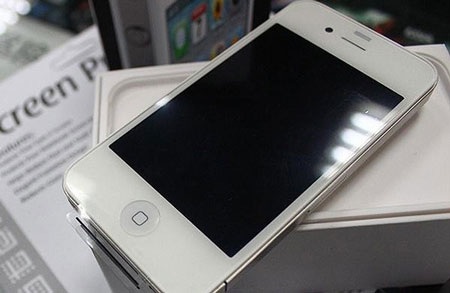 “Săn” iPhone 4 64GB và iPhone 4 trắng ở Hong Kong - 3 “Săn” iPhone 4 64GB và iPhone 4 trắng ở Hong Kong - 3