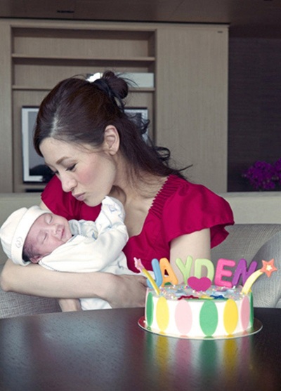 Lý Gia Hân: “Làm mẹ thật tuyệt” - 2