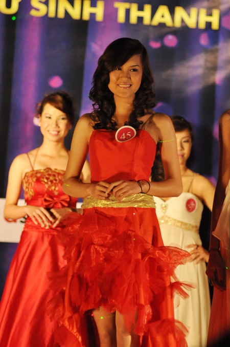 Nữ sinh khoa Nga đăng quang Hoa khôi ĐHNN - 7 Nữ sinh khoa Nga đăng quang Hoa khôi ĐHNN - 7